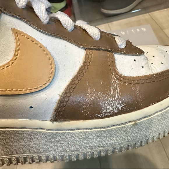 Air Force 1 - Picture 9 of 16